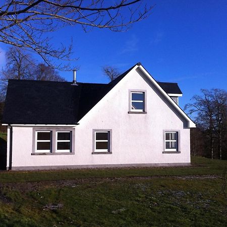 Highland Farm Cottages ดิงวอลล์ ภายนอก รูปภาพ