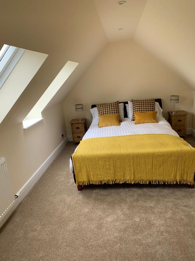 Highland Farm Cottages ดิงวอลล์ ภายนอก รูปภาพ