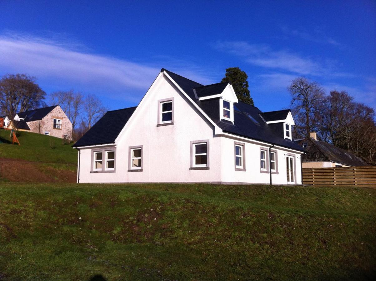 Highland Farm Cottages ดิงวอลล์ ภายนอก รูปภาพ